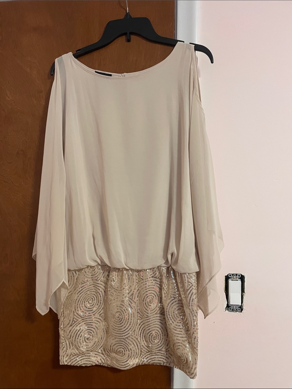 Cold shoulder drop waist sequin dress